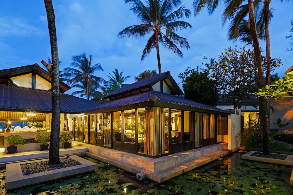 undefined Impiana Beachfront Resort Patong, Phuket 9