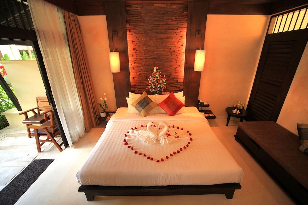 Impiana Beachfront Resort Patong, Phuket Superior Room, 1 Bedroom 11