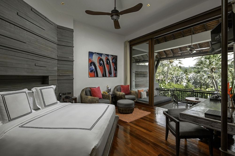 The Slate Pearl Bed Suite 4