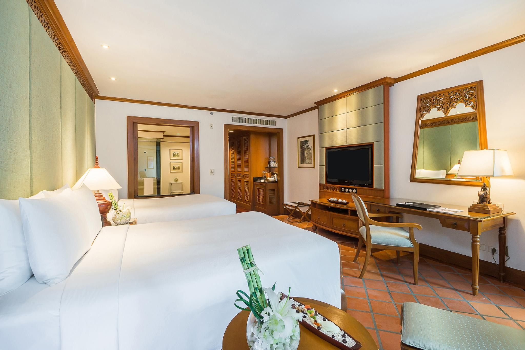 Premium Pool Access, Guest room, 2 Double, Pool view, Ground floor, Pool access