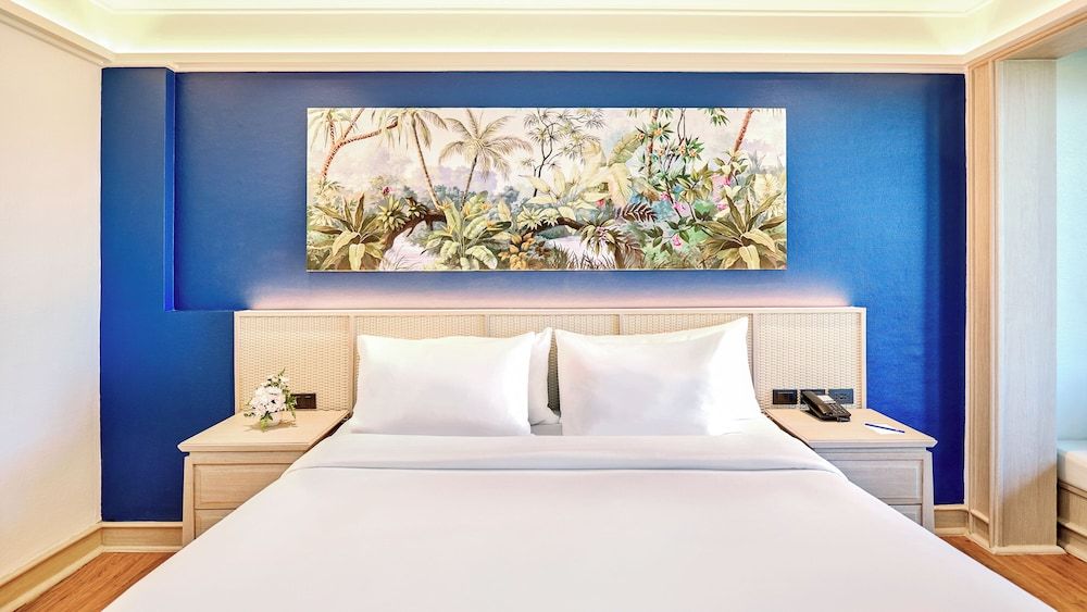 Beyond Kata Deluxe Pool Access