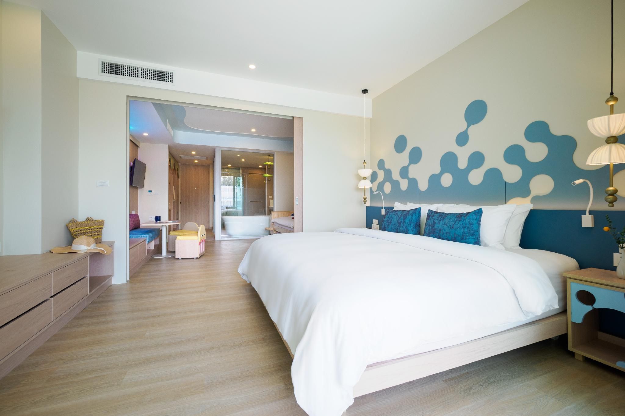 Pool Access Family - Vhari Wing
