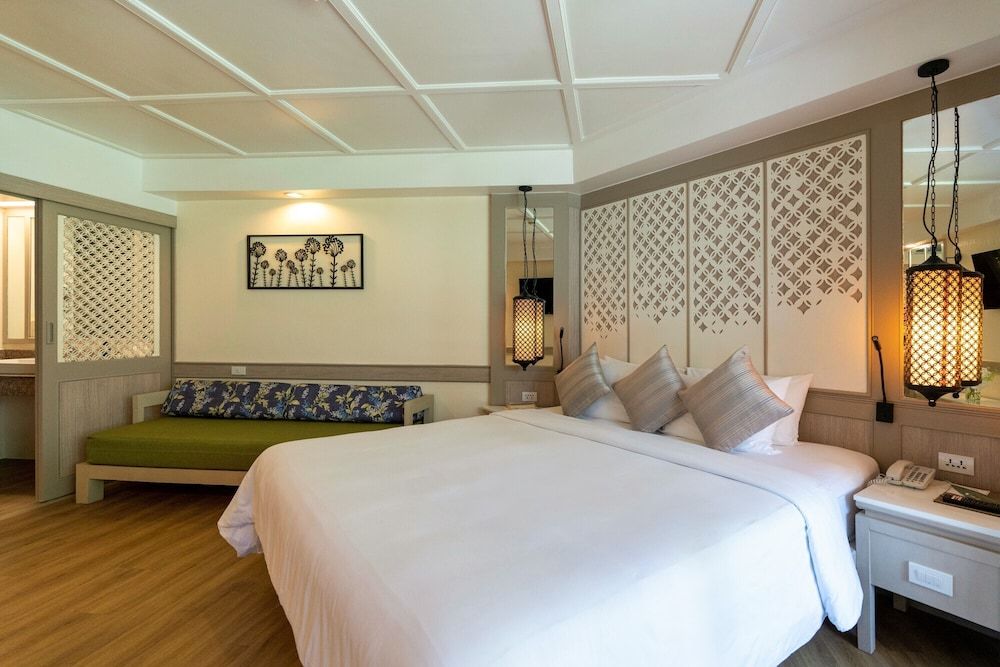 Deluxe Room, Garden View
