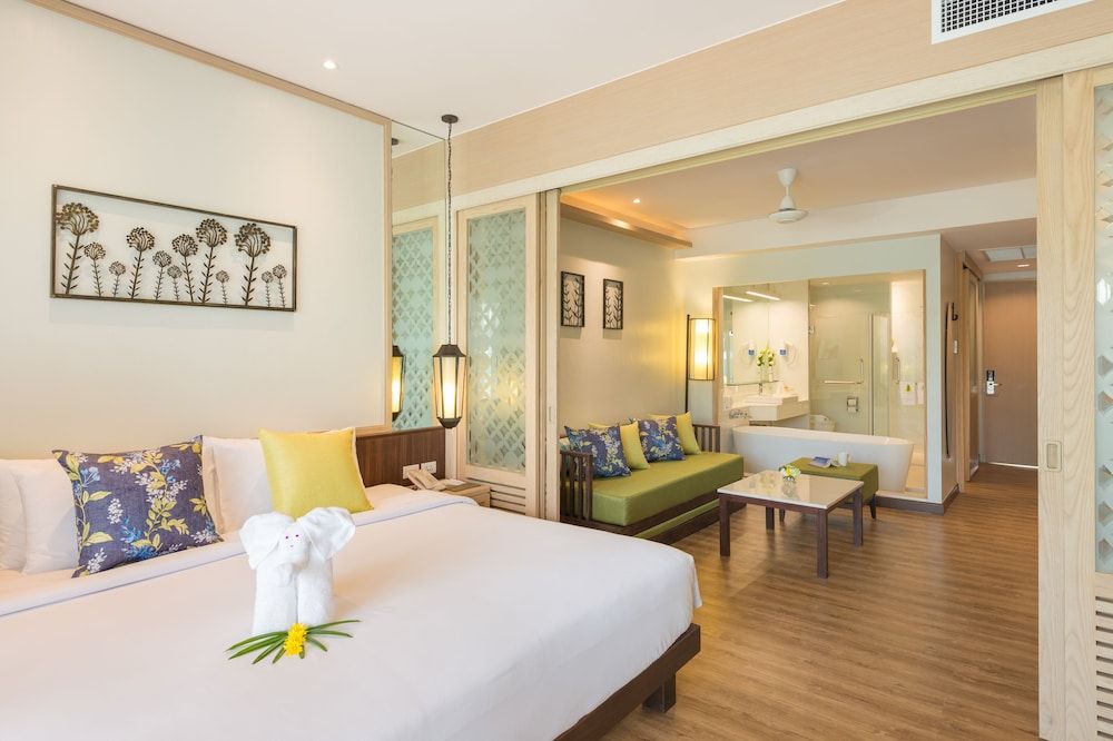 undefined Katathani Phuket Beach Resort 7