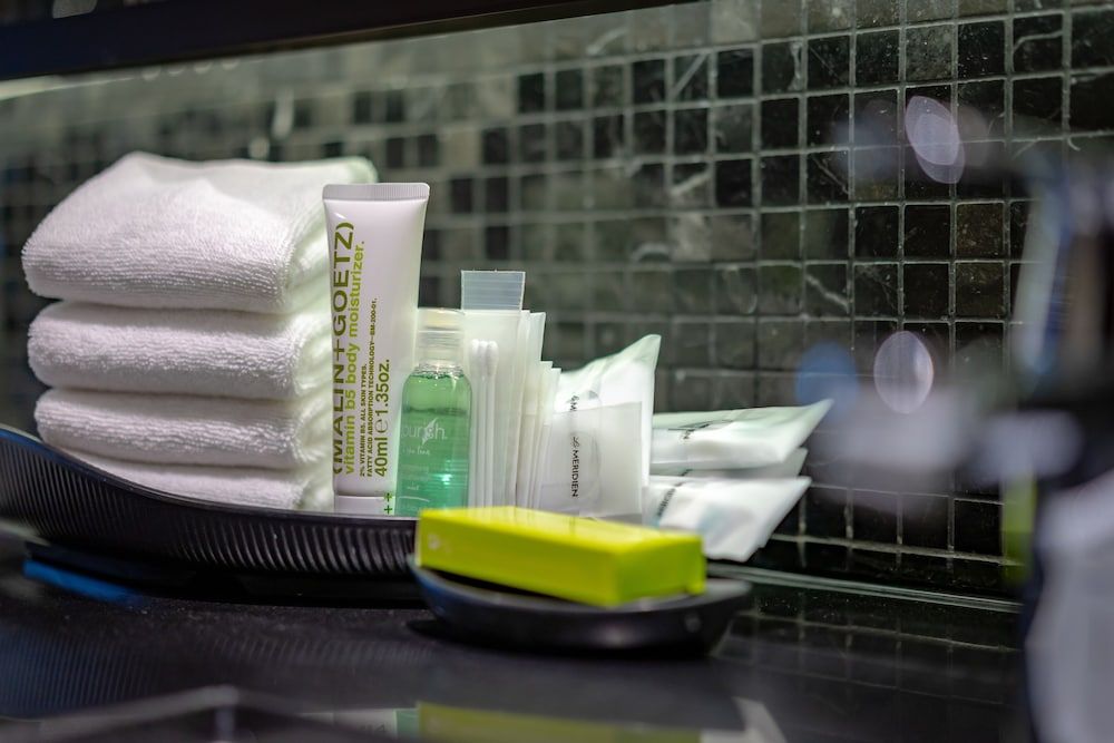 Bathroom amenities
