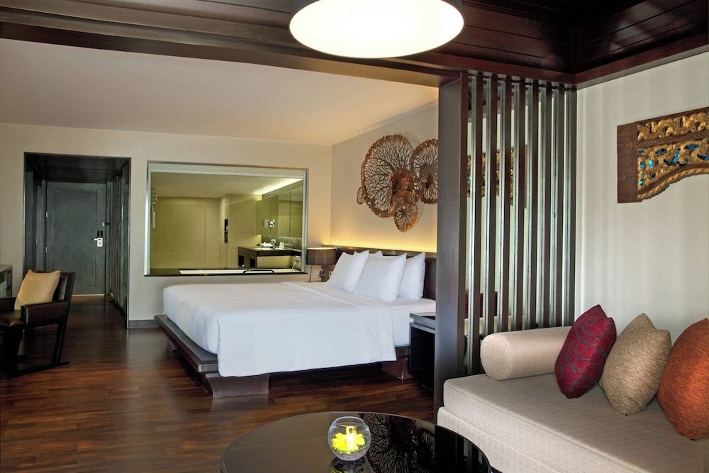 Junior Studio Suite, 1 King Bed, Ocean View