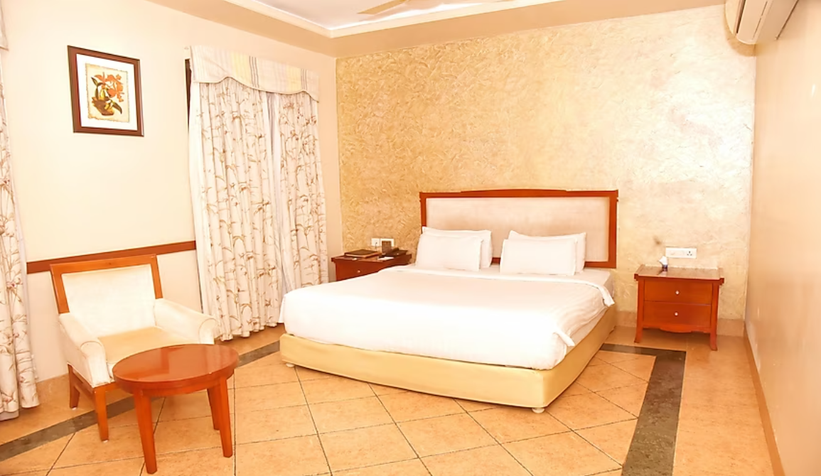 Deluxe Room King Bed