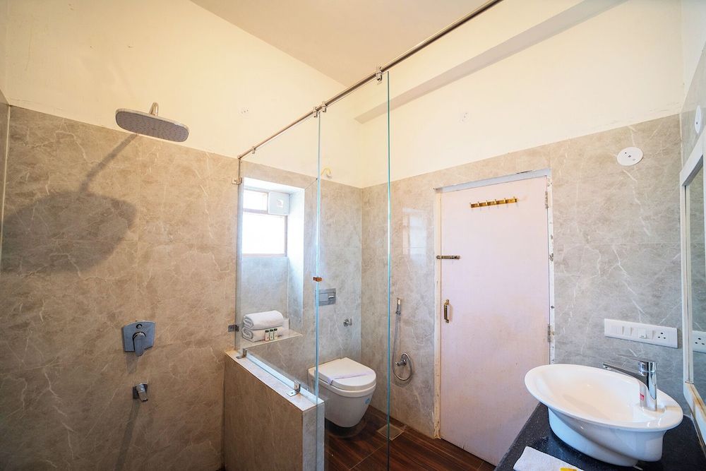 Maa Ashapura Resort Deluxe Double Room 11