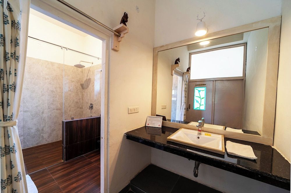 Maa Ashapura Resort Deluxe Double Room 9