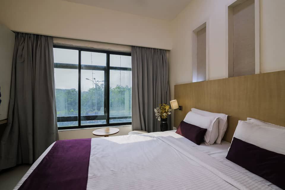 Hotel Monarch Guestline in MIDC Rabale Executive Room 9