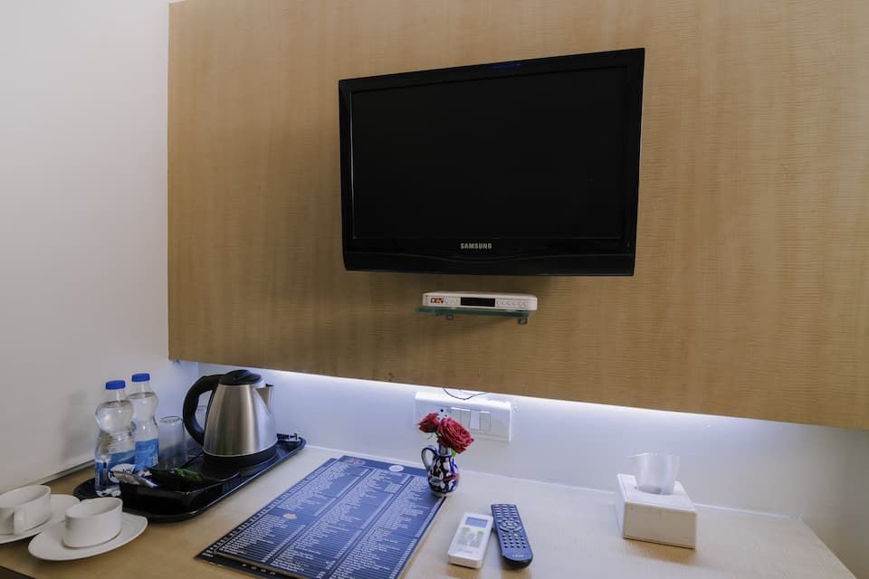 Hotel Monarch Guestline in MIDC Rabale Executive Room 13