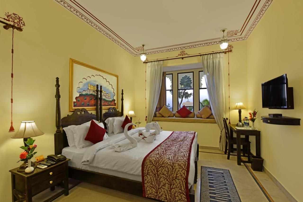The Kumbha Bagh Super Deluxe Room 3