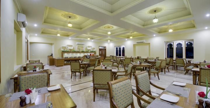Food & Dining