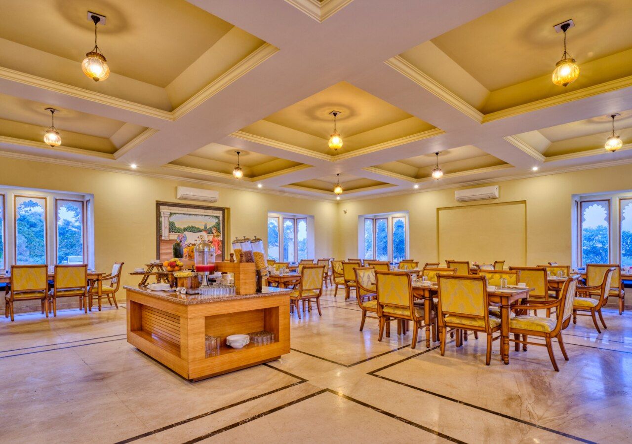 Food & Dining