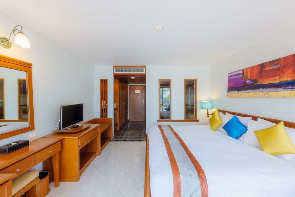 undefined Sunset Beach Resort 7