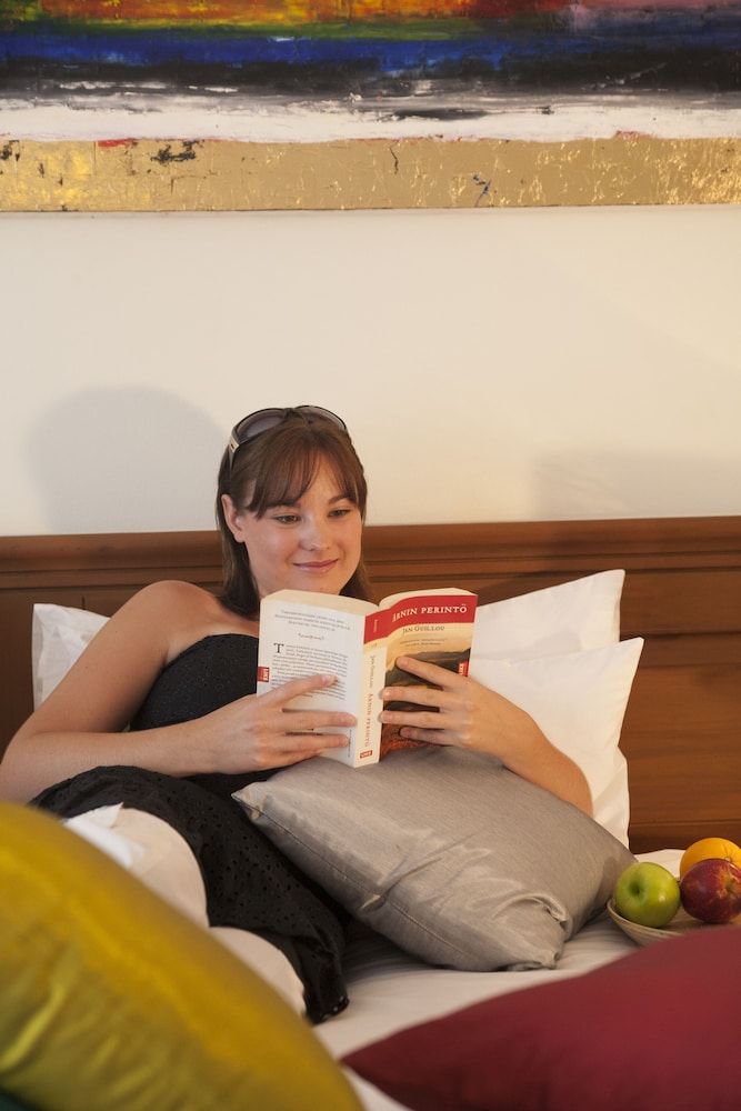 undefined Sunset Beach Resort 8