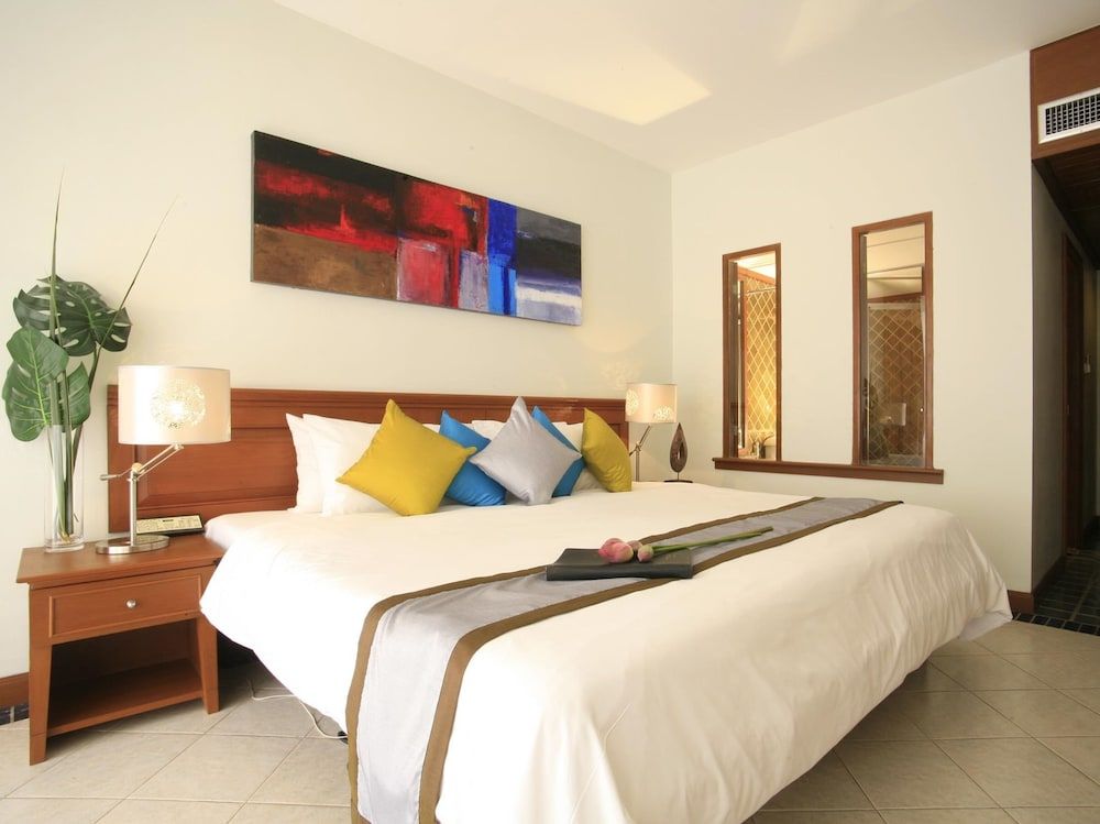 undefined Sunset Beach Resort 8