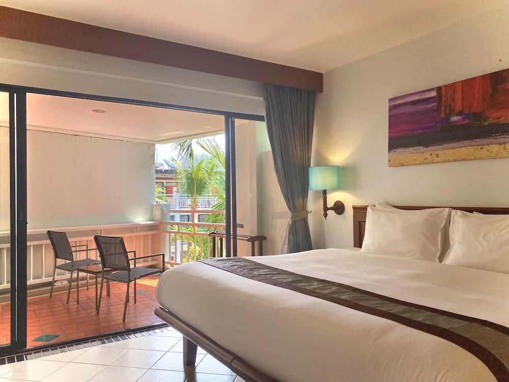 undefined Sunset Beach Resort 10