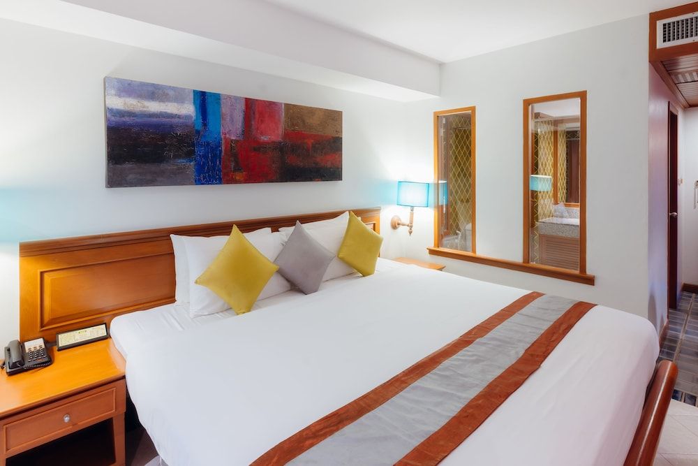 undefined Sunset Beach Resort 9