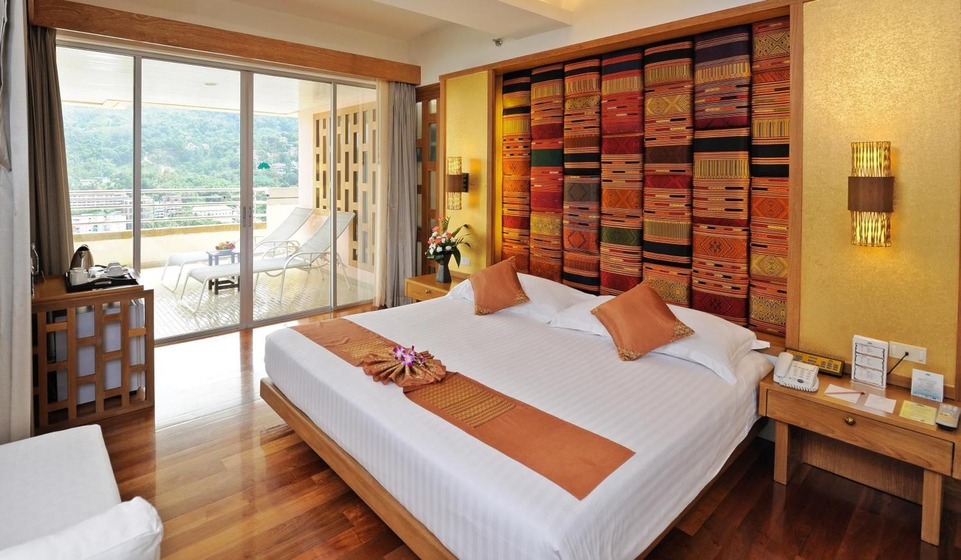 Junior Suite Partial Ocean View