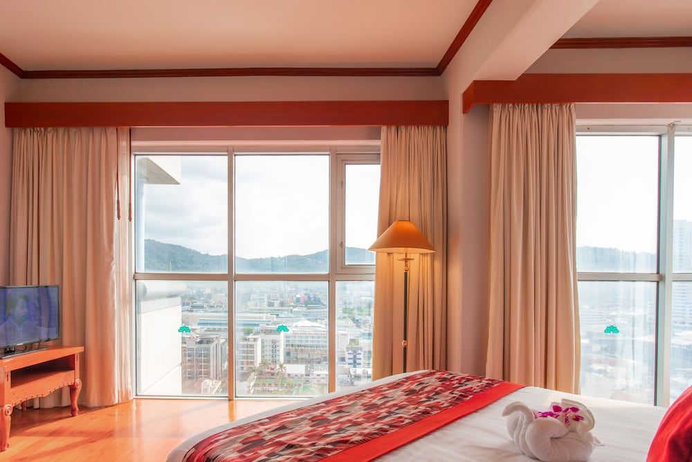 undefined The Royal Paradise Hotel & Spa 9