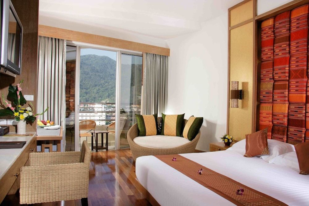 Premier Room, 2 Twin Beds, Partial Sea View