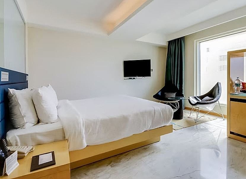 Deluxe King or Twin Room