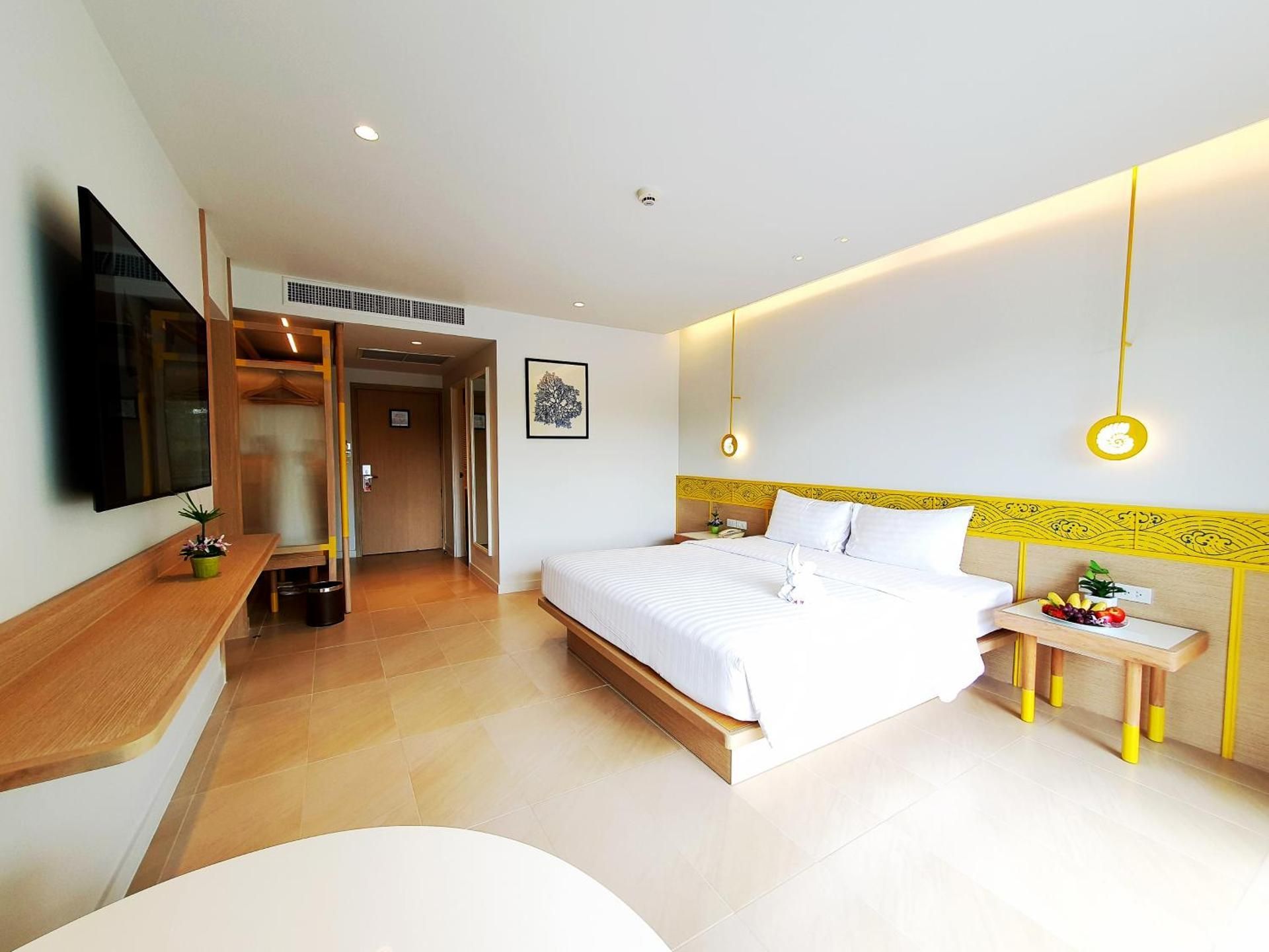 Deluxe Room 1 King Size Bed, Garden View