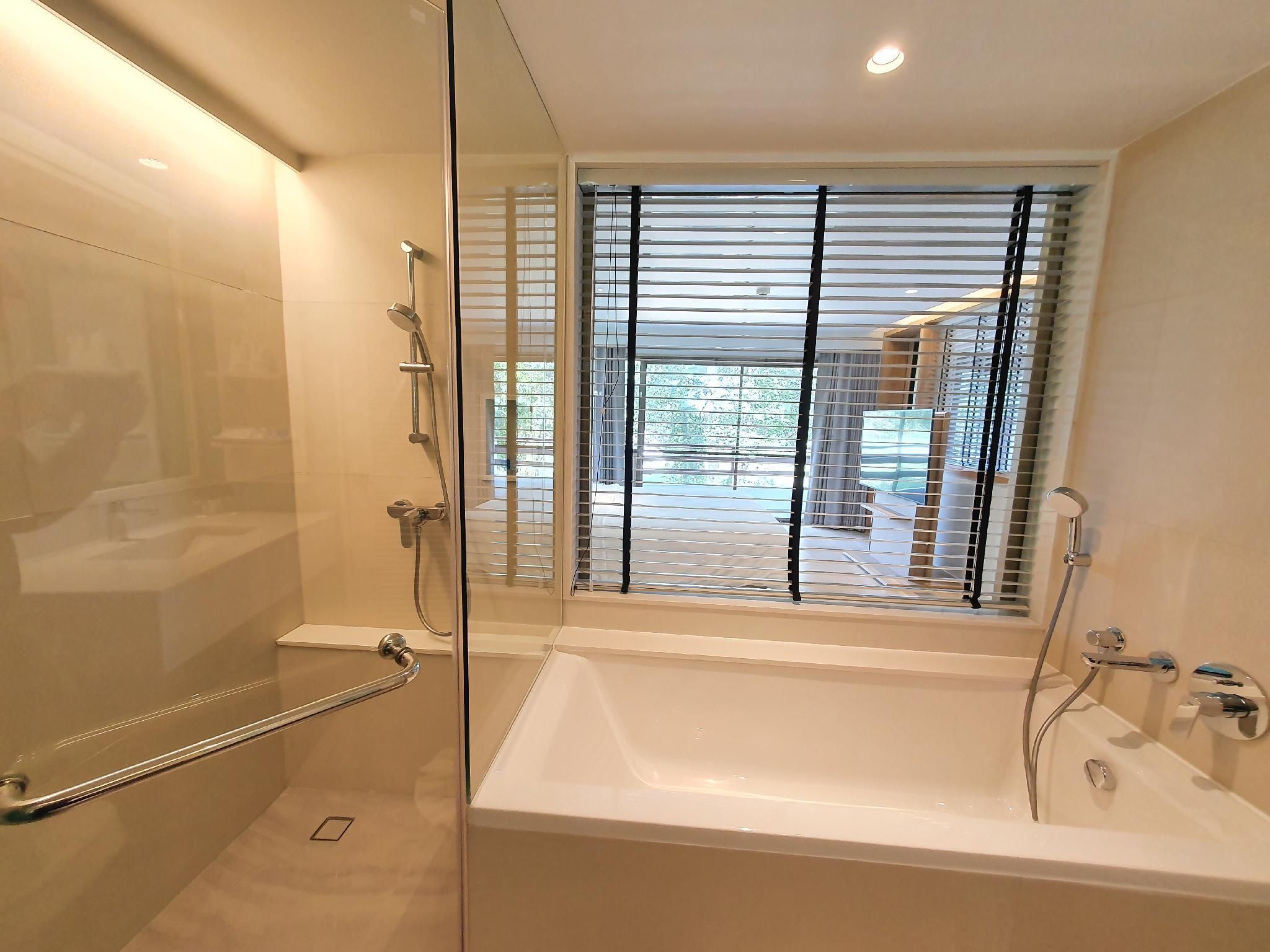 Superior Suite 1 King Size Bed, Sea View, Living Room