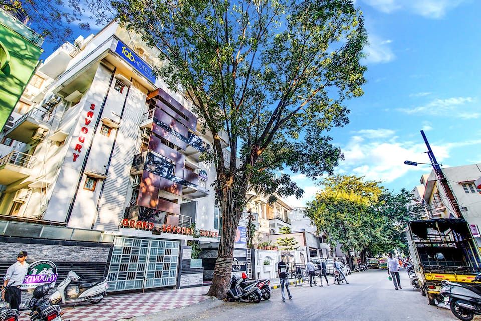 undefined Grand Savoury Suites