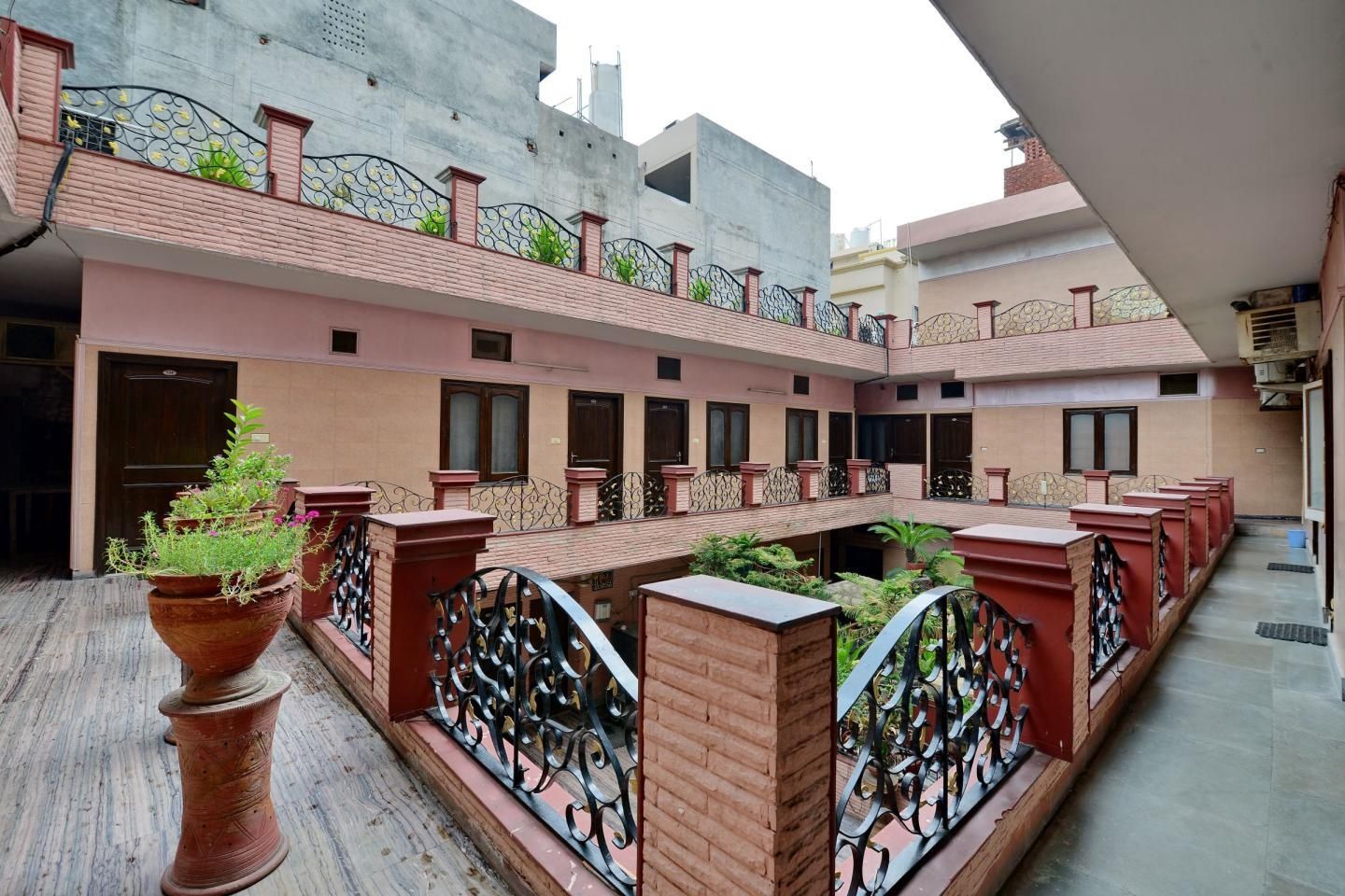 undefined Hotel Shiraz Castle 9