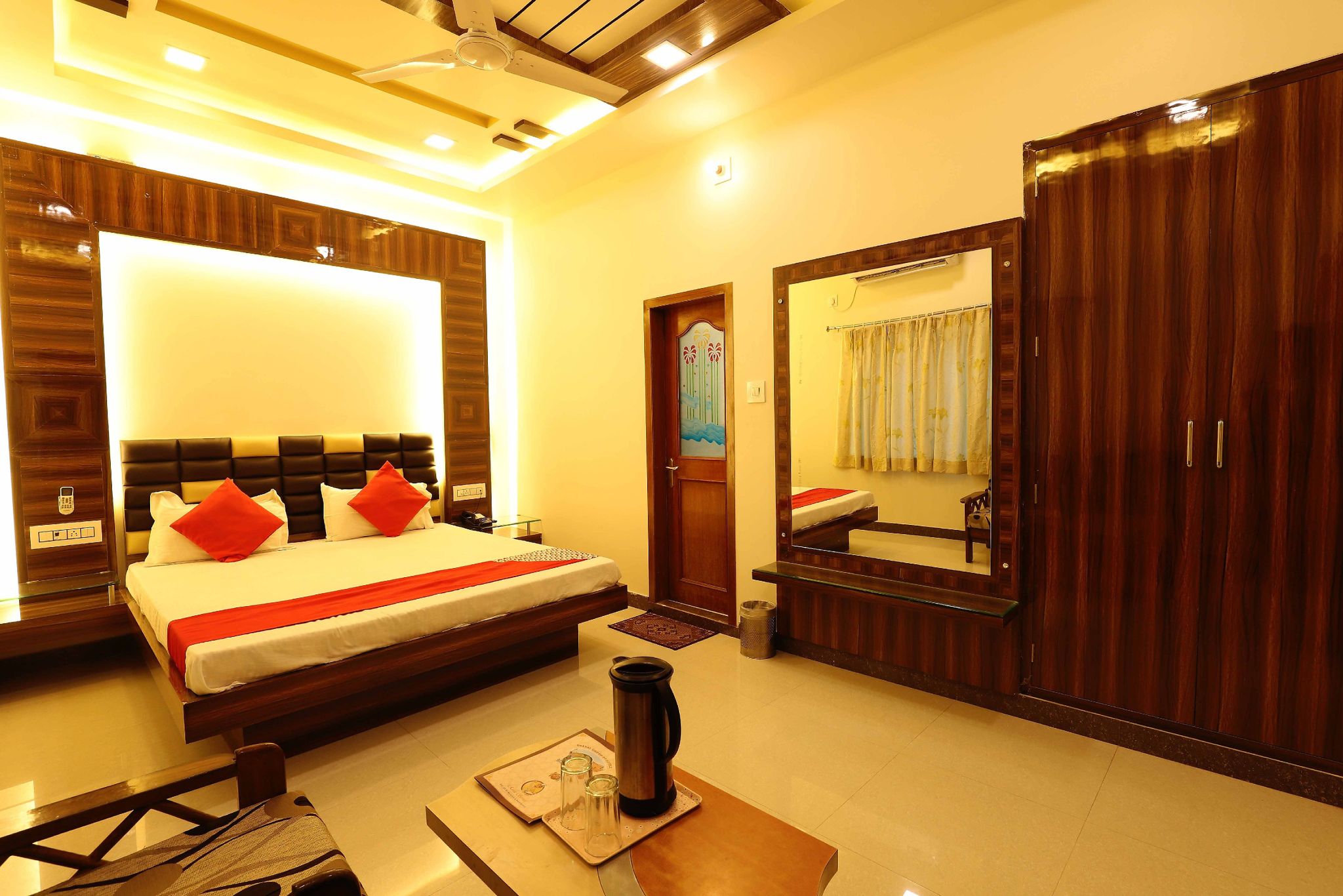 Hotel Bharat Niwas Deluxe AC Room