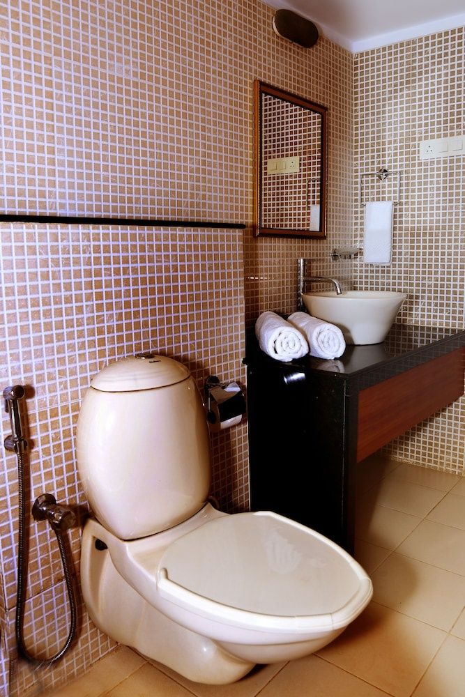 White Square Nirvana Pool View 3 Bedroom Villa 2