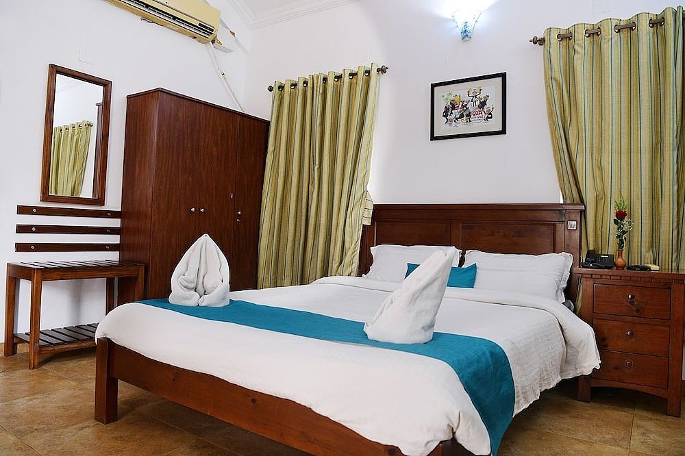 White Square Nirvana Pool View 3 Bedroom Villa 6