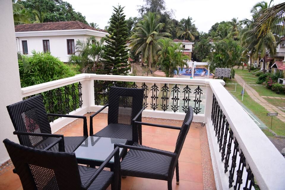 undefined White Square Nirvana 7