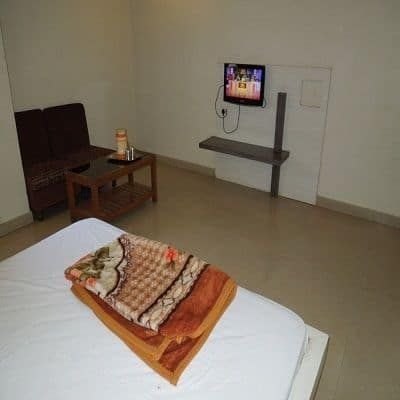 undefined Hotel Trimurty 7
