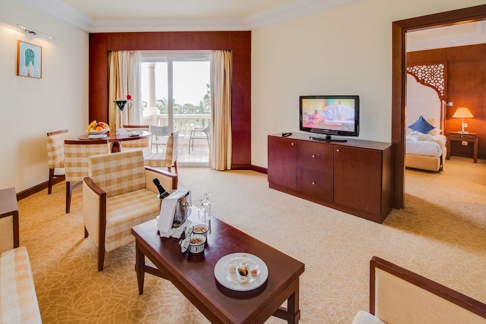 Suite (Ambassador)