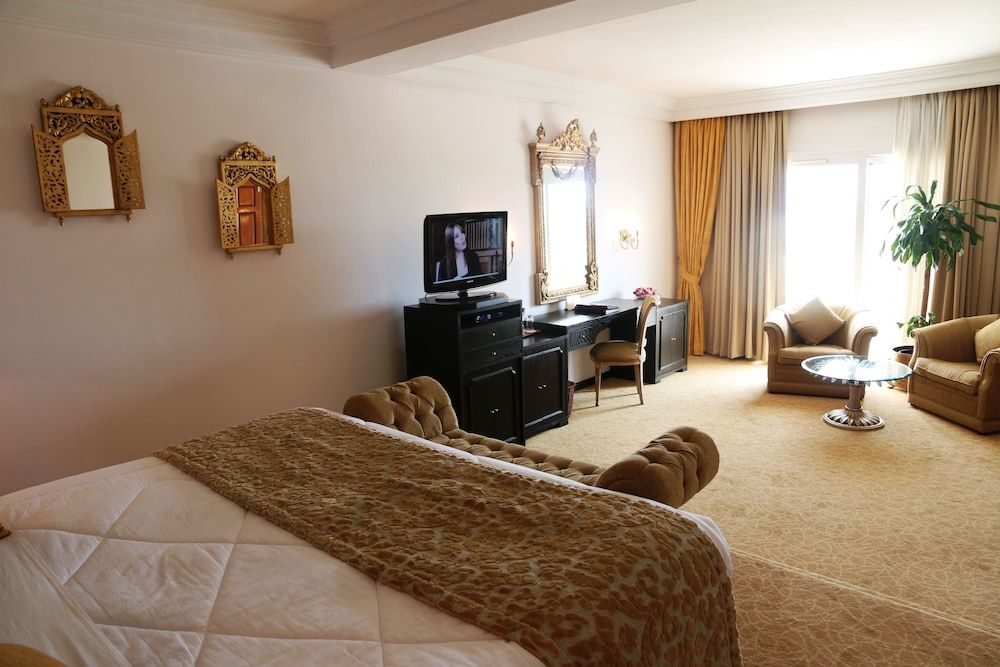 Presidential Suite