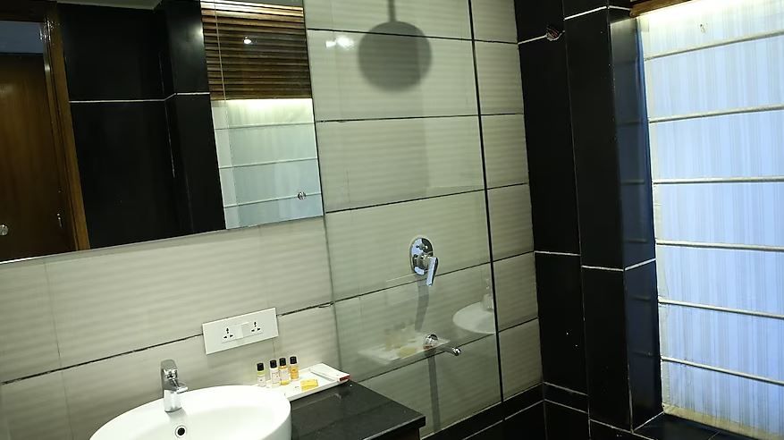 Wood Creek Resort & Spa Poolside Valley View Deluxe Room with Balcony (First Floor) 3