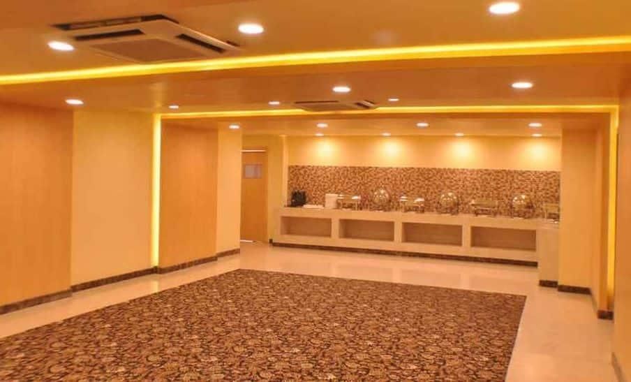undefined Vandayar Hotel 4