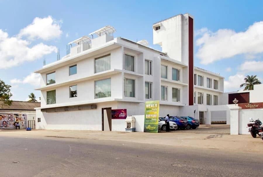 undefined Vandayar Hotel