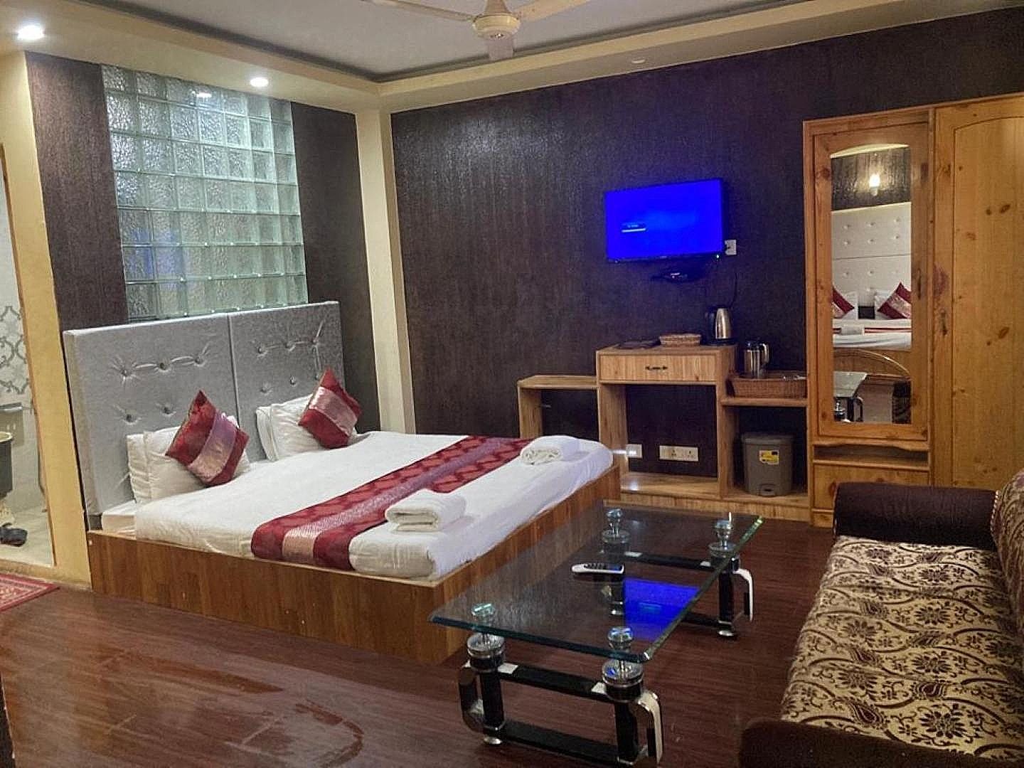 Deluxe Room Non - AC