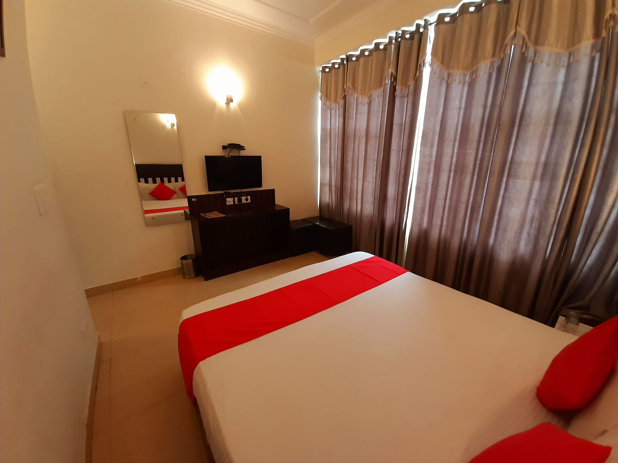 Standard Room Without Balcony (Non AC)