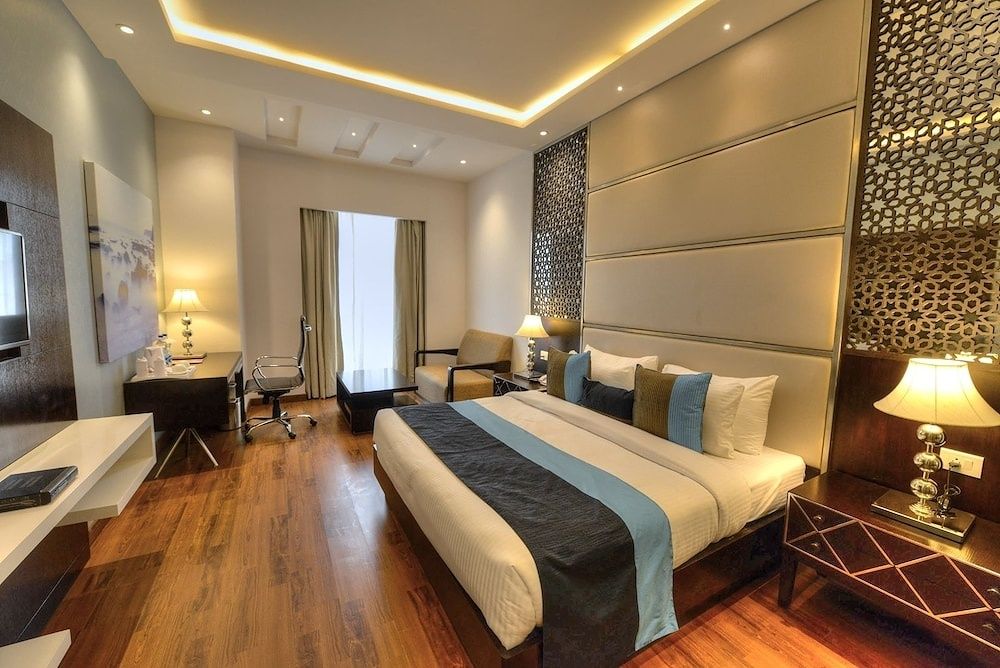 Hotel Delite Grand Deluxe Room 3