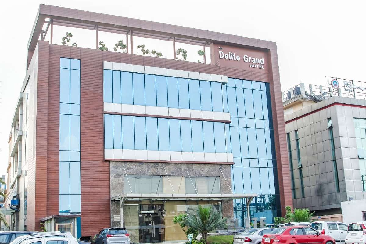 undefined Hotel Delite Grand 9