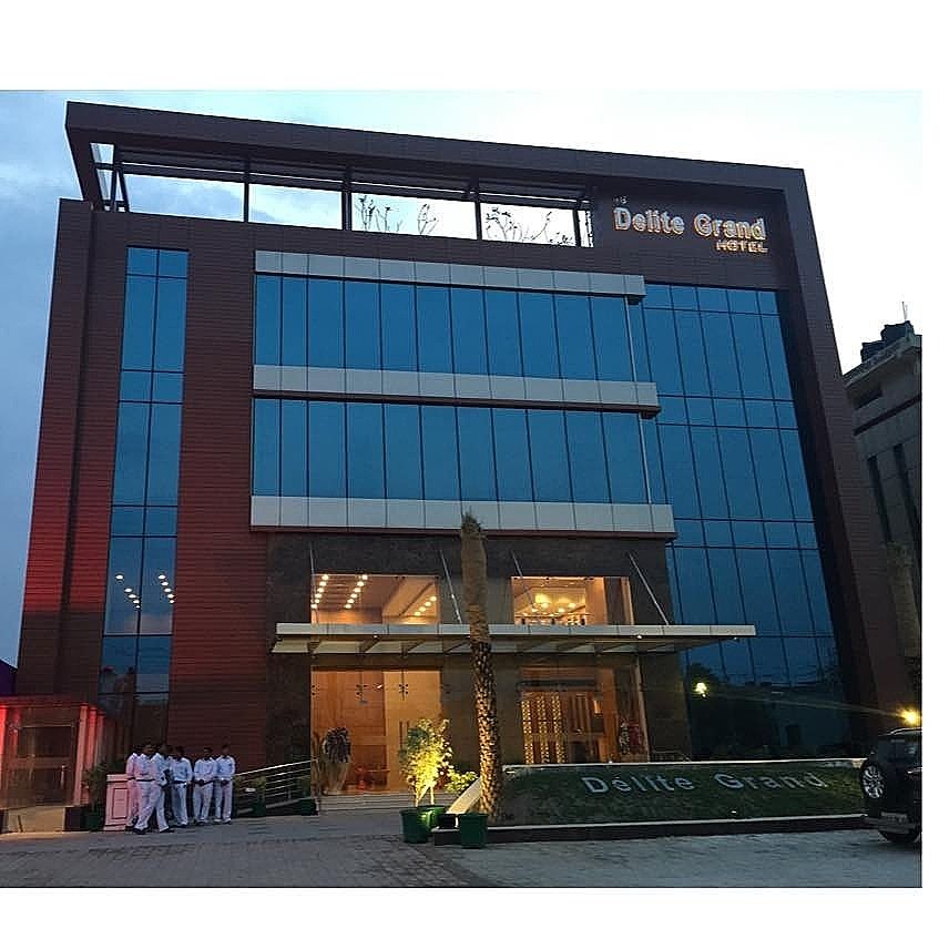 undefined Hotel Delite Grand 6