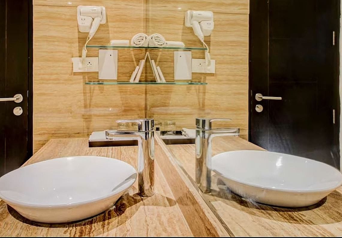 Hotel Delite Grand Standard Room 10