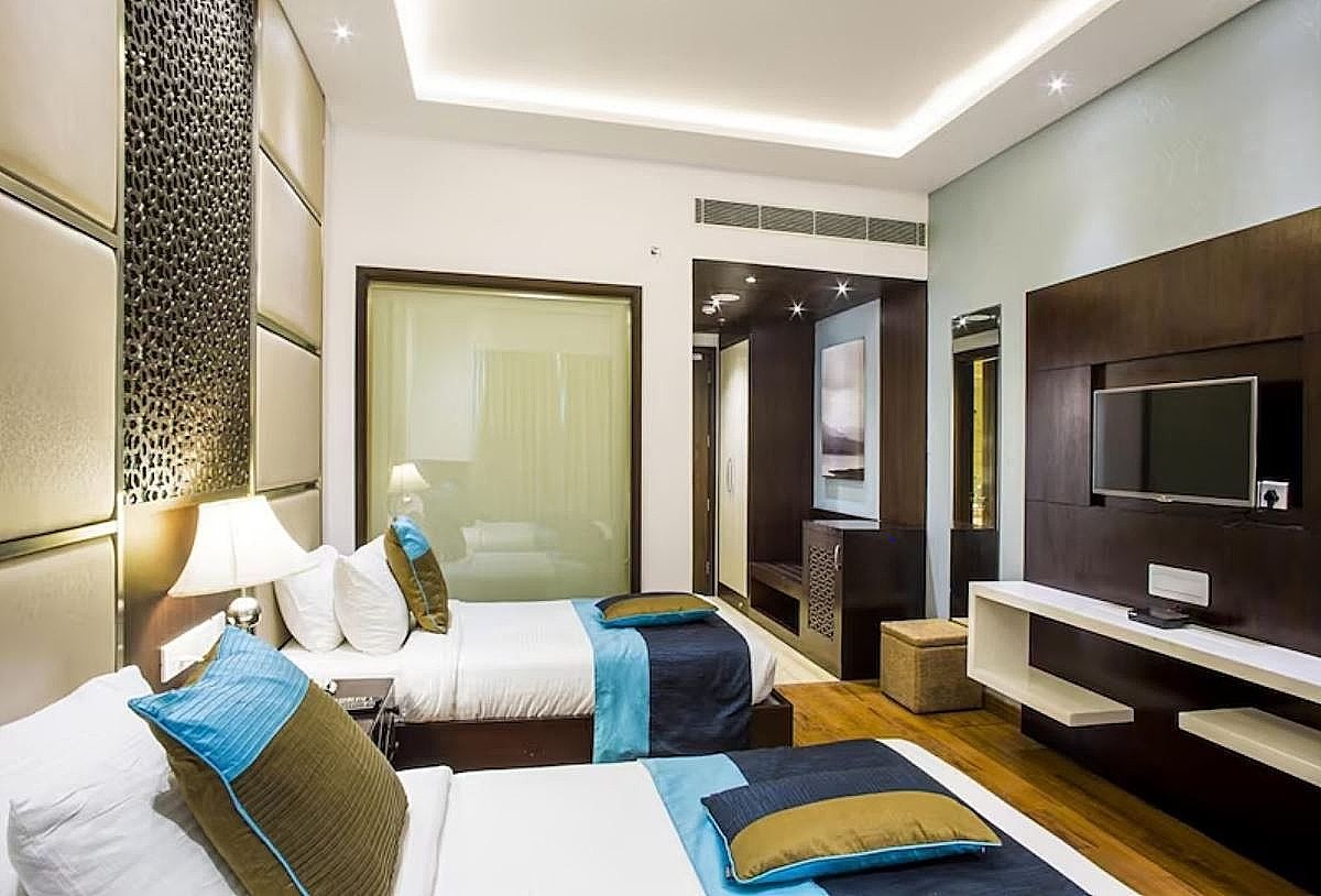 Hotel Delite Grand Deluxe Room 2