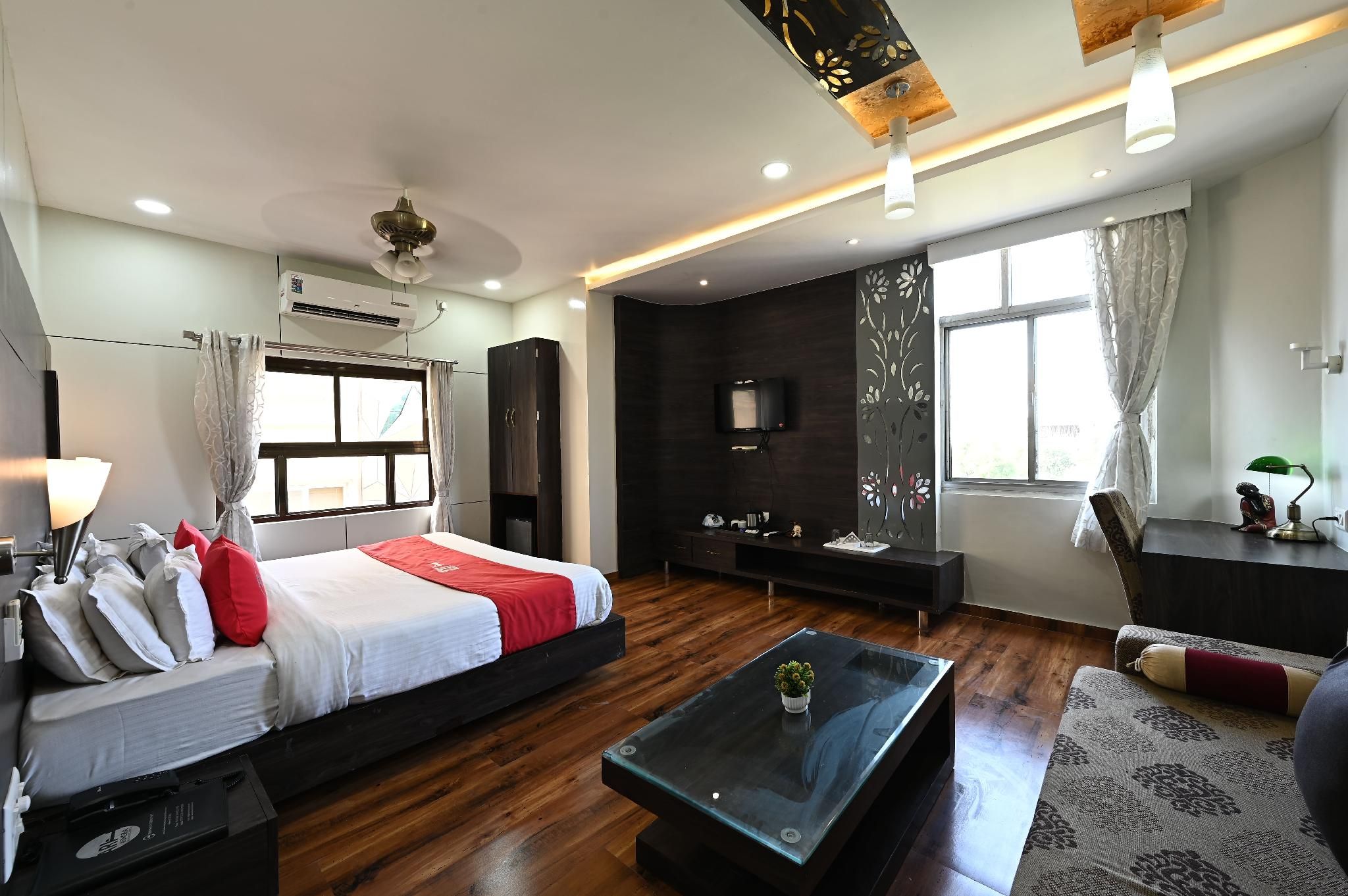 Queen Suite