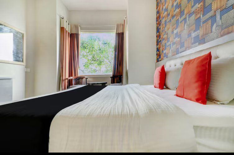 Hotel Silver Star Deluxe AC Room 2